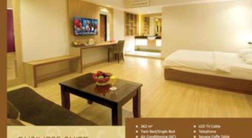โรงแรมบอร์เนียว ปอนเตียนัค ภายนอก รูปภาพ