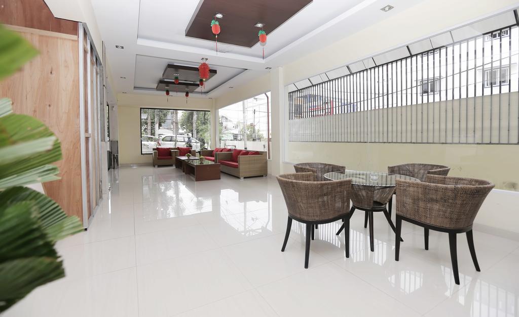 โรงแรมบอร์เนียว ปอนเตียนัค ภายนอก รูปภาพ